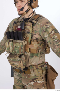 Photos Frankie Perry Army USA Recon gun cartridges pouch rucksack…